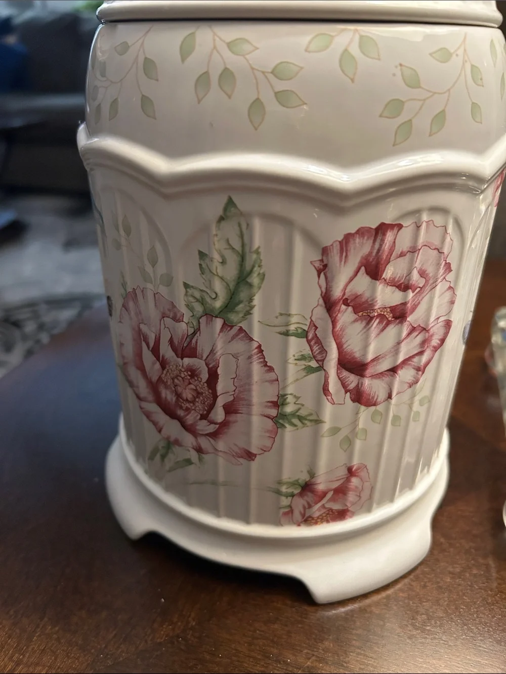 Lenox White Ceramic Floral Accent Vase with Purple Blooms